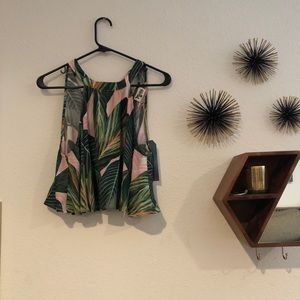 Show Me Your Mumu Crop - Size Medium